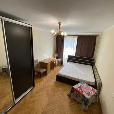 Продажа 	 Харків,  Вартових Неба (Тобольська) вул.   38