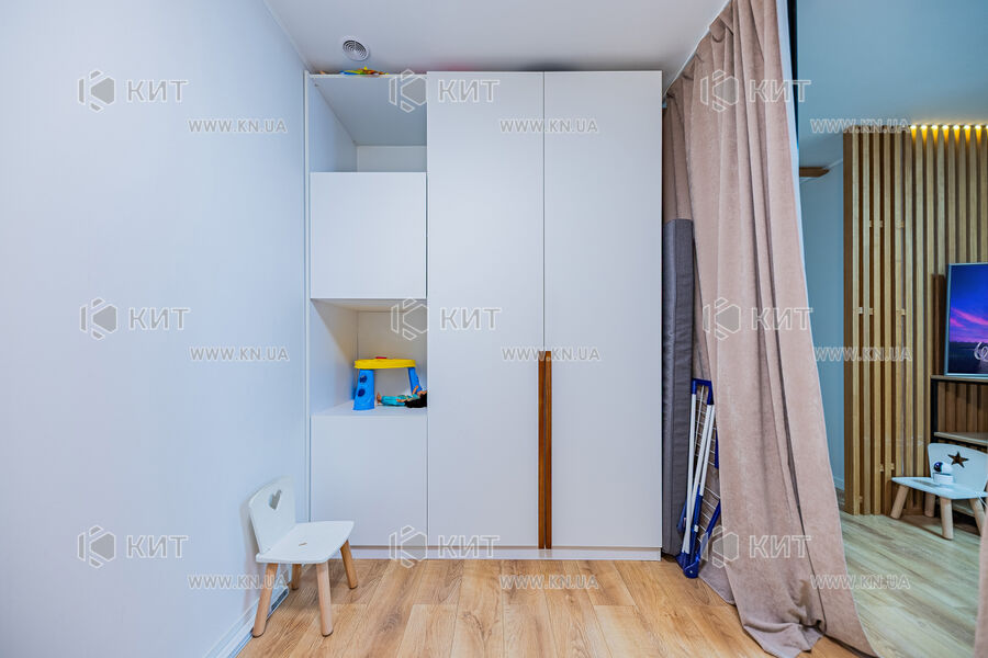 Продажа квартиры Харьков, Алексеевка, 70м²