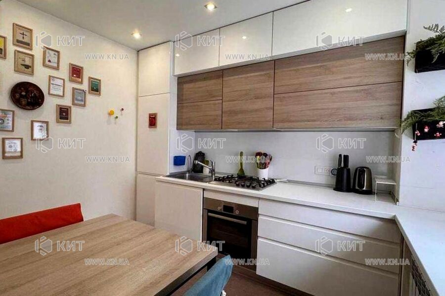 Продаж квартири Харків, Наукова, 67м²
