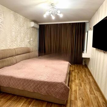 Продаж квартир - Харків,  Валентинівьска (Блюхера) вул.  13а