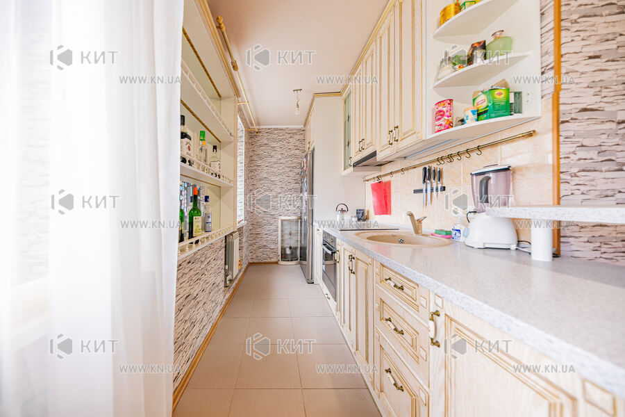 Продажа квартиры Харьков, Алексеевка, 98.8м²