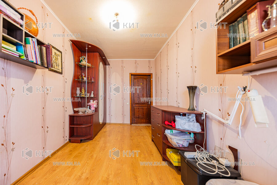 Продаж квартири Харків, Олексіївка, 98.8м²