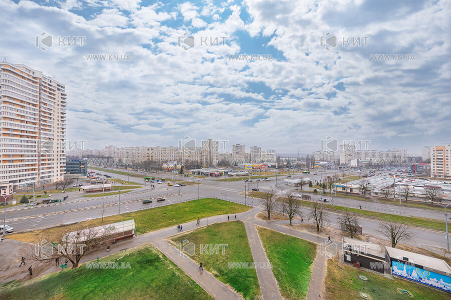 Продаж квартири Харків, Олексіївка, 98.8м²