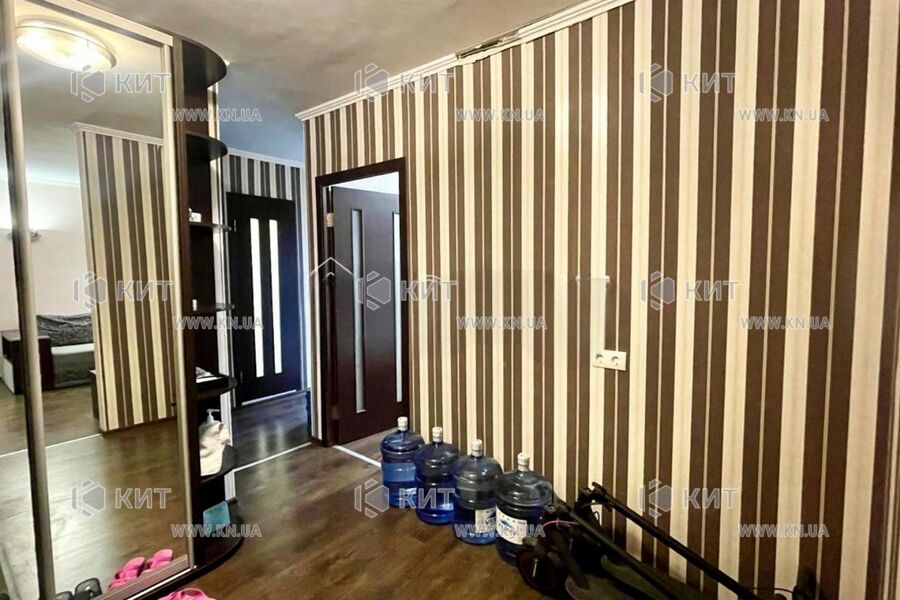 Продажа квартиры Харьков, Алексеевка, 45м²