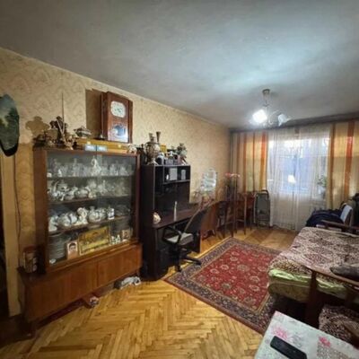 Продажа 	 Харків,  Садовий пр.   8