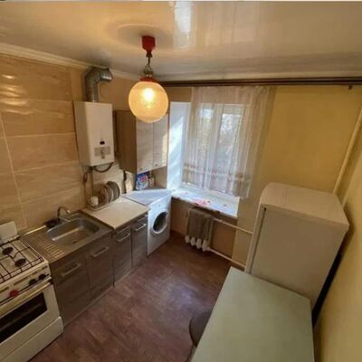 Продажа 	 Харків,  Шекспіра вул.   16