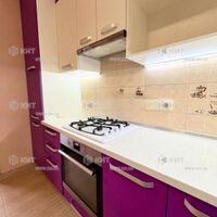 Продаж квартири Харків, ХТЗ, Рогань, 47м²