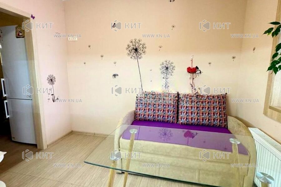 Продаж квартири Харків, ХТЗ, Рогань, 47м²