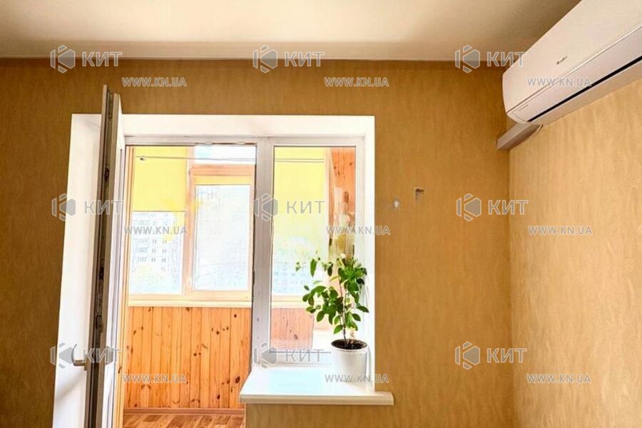 Продаж квартири Харків, ХТЗ, Рогань, 47м²