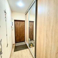 Продаж квартири Харків, ХТЗ, Рогань, 47м²