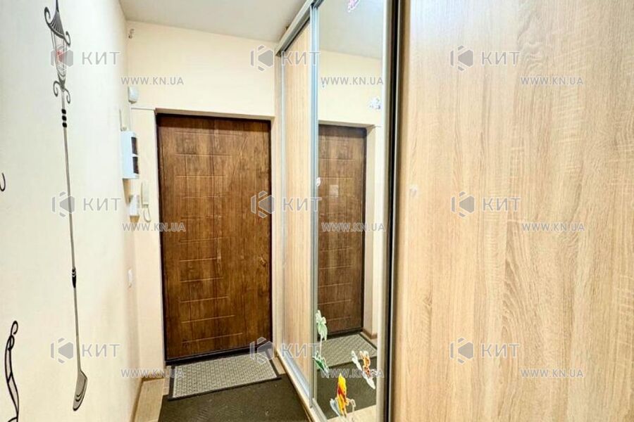 Продаж квартири Харків, ХТЗ, Рогань, 47м²