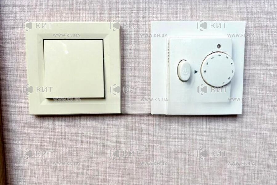 Продаж квартири Харків, ХТЗ, Рогань, 47м²