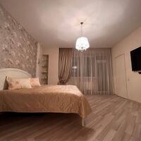 Продаж квартири Харків, Наукова, 135м²