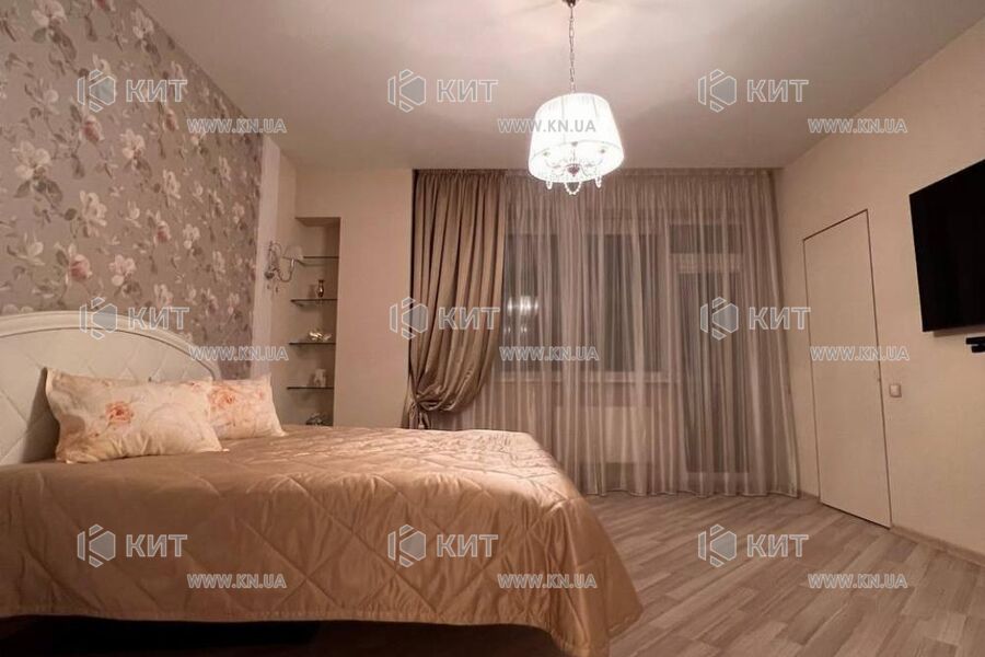 Продаж квартири Харків, Наукова, 135м²