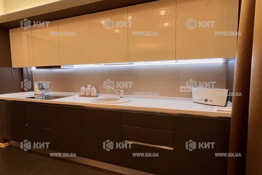 Продаж квартири Харків, Наукова, 135м²