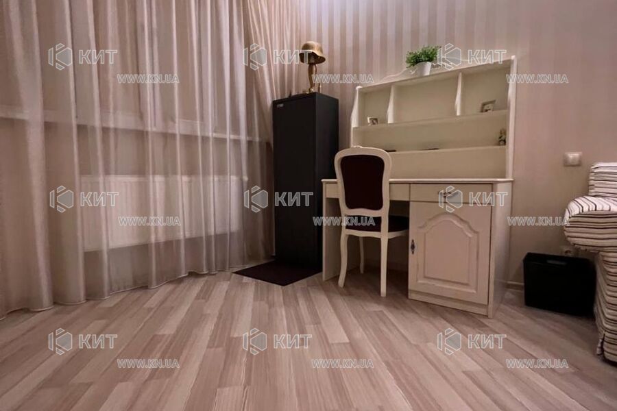 Продаж квартири Харків, Наукова, 135м²