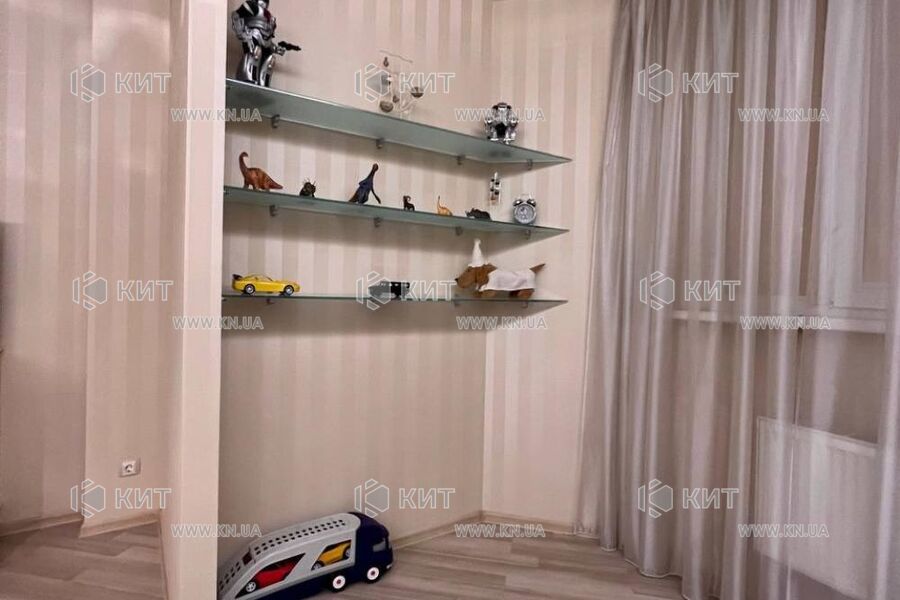 Продаж квартири Харків, Наукова, 135м²