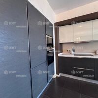 Продаж квартири Харків, Наукова, 135м²