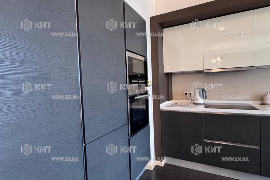 Продаж квартири Харків, Наукова, 135м²