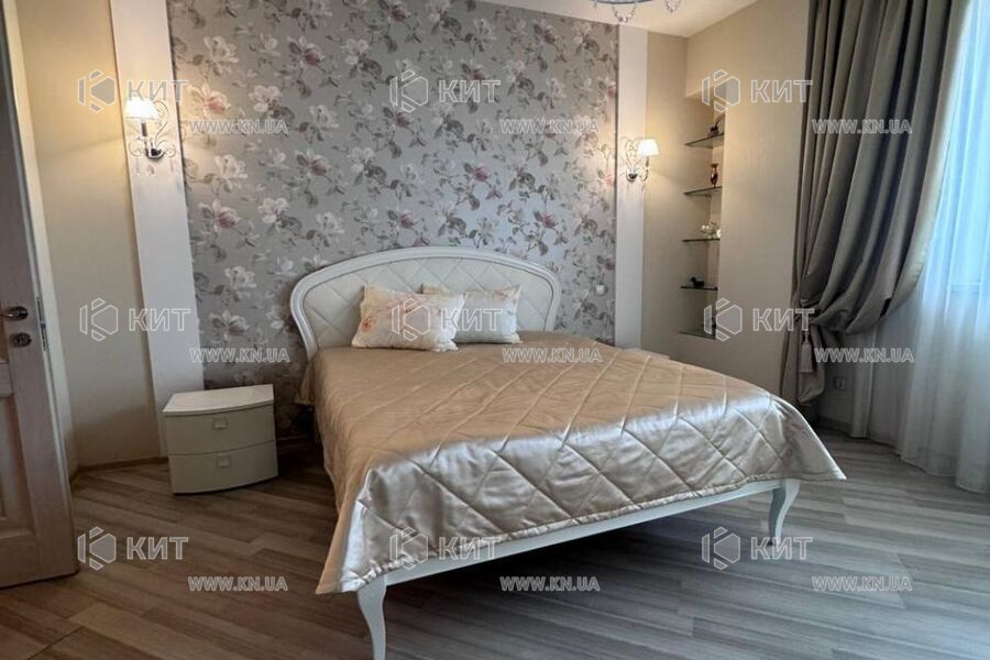 Продаж квартири Харків, Наукова, 135м²