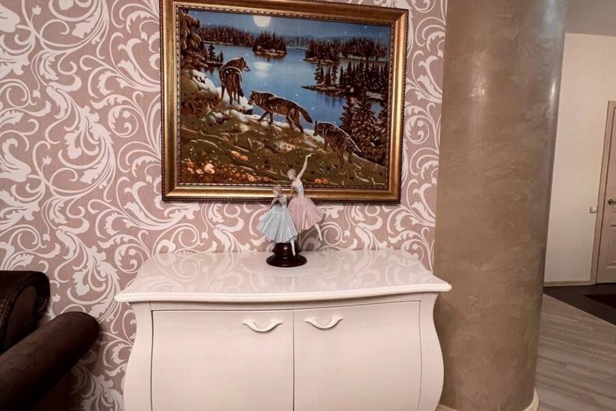 Продаж квартири Харків, Наукова, 135м²