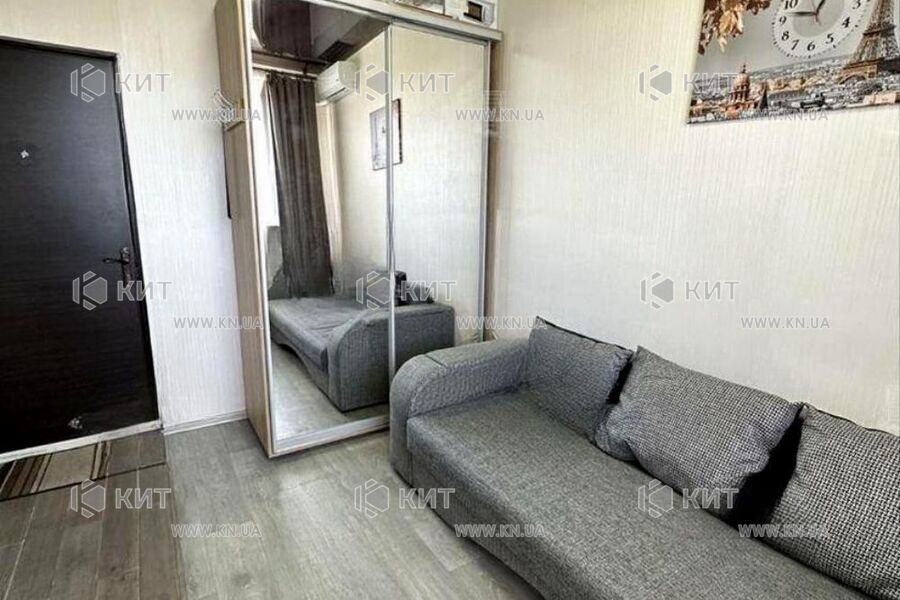 Продаж квартири Харків, Салтівка(Бараб.,Україна), 17м²