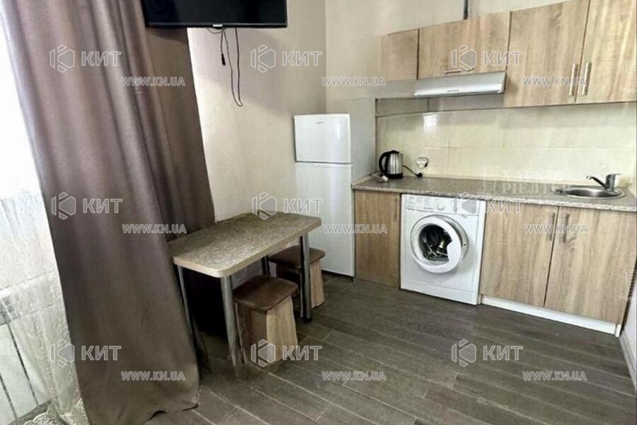 Продаж квартири Харків, Салтівка(Бараб.,Україна), 17м²