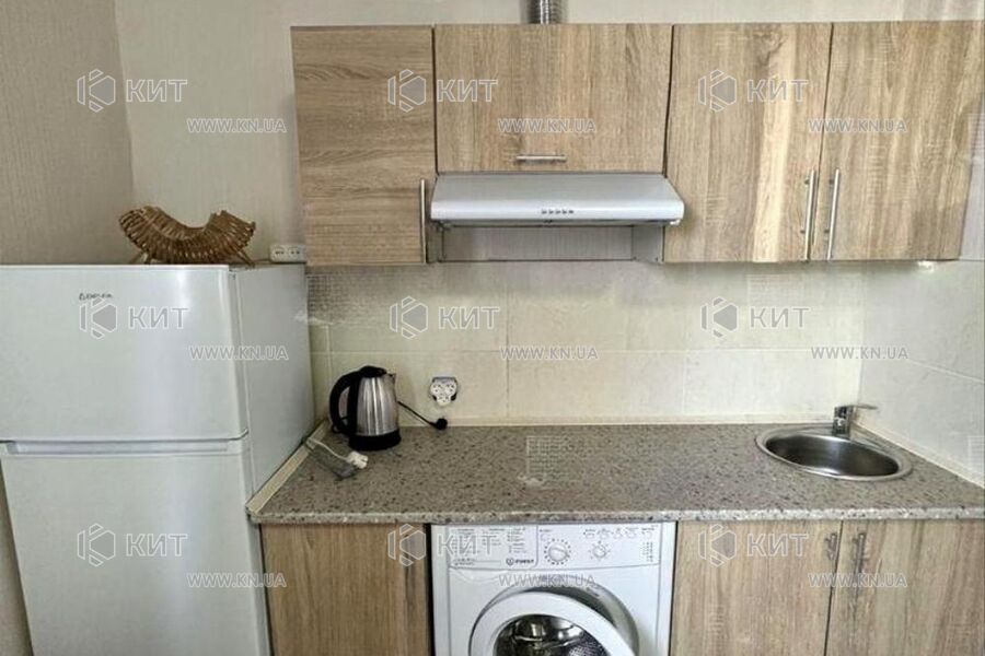 Продаж квартири Харків, Салтівка(Бараб.,Україна), 17м²