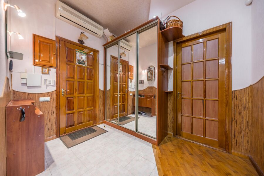 Оренда квартири Харків, Холодна Гора, 98м²