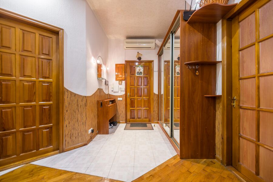 Оренда квартири Харків, Холодна Гора, 98м²