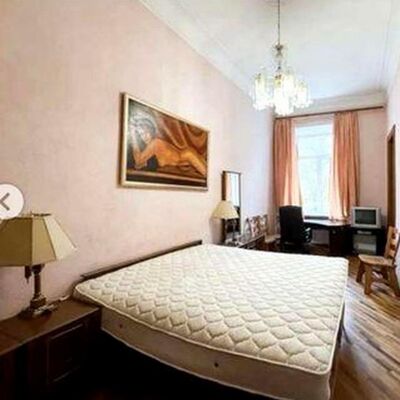 Продажа 	 Харьков,  Куликовский спуск (Революции) ул.   14