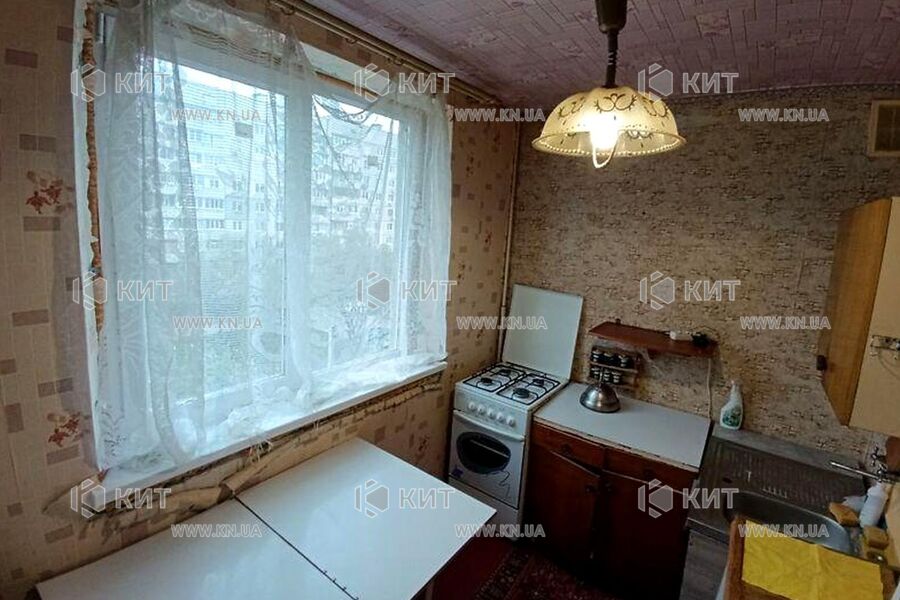 Продаж квартири Харків, ХТЗ, Рогань, 66.4м²