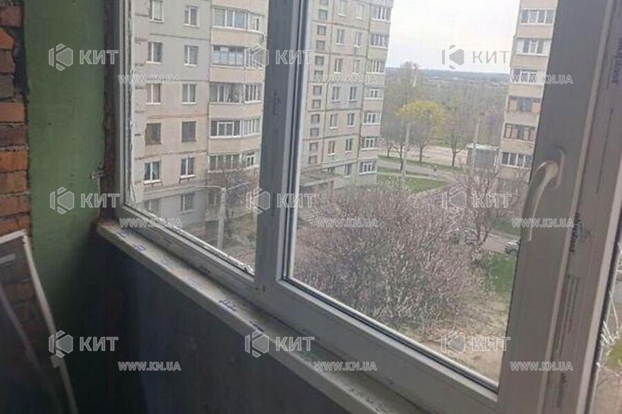 Продаж квартири Харків, ХТЗ, Рогань, 66.4м²