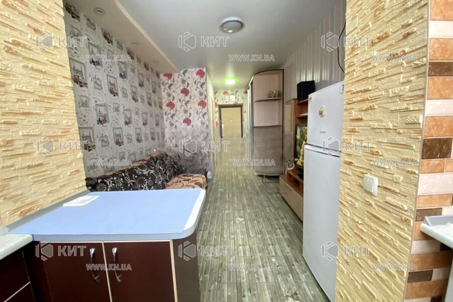 Продаж квартири Харків, Салтівка(Бараб.,Україна), 20м²