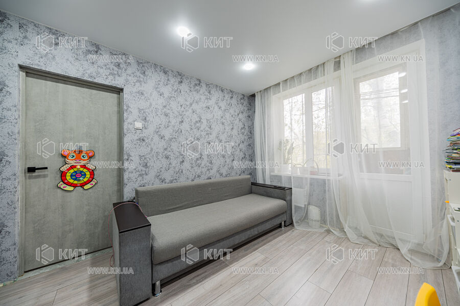 Продажа квартиры Харьков, ХТЗ, Рогань, 26м²