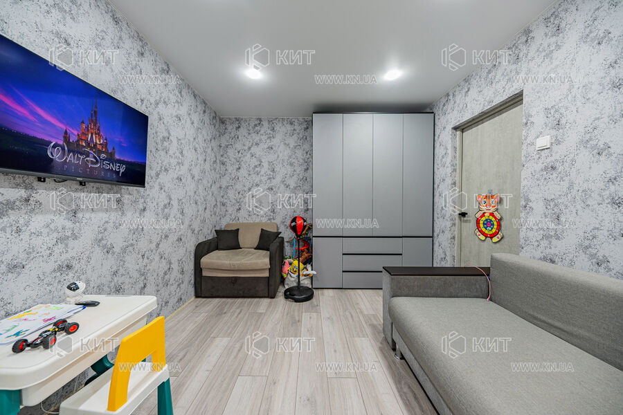 Продажа квартиры Харьков, ХТЗ, Рогань, 26м²