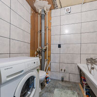 Продаж квартири Харків, ХТЗ, Рогань, 26м²