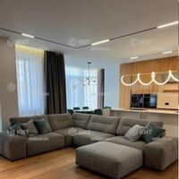 Продаж квартири Харків, Павлове Поле, 200м²