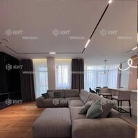 Продаж квартири Харків, Павлове Поле, 200м²