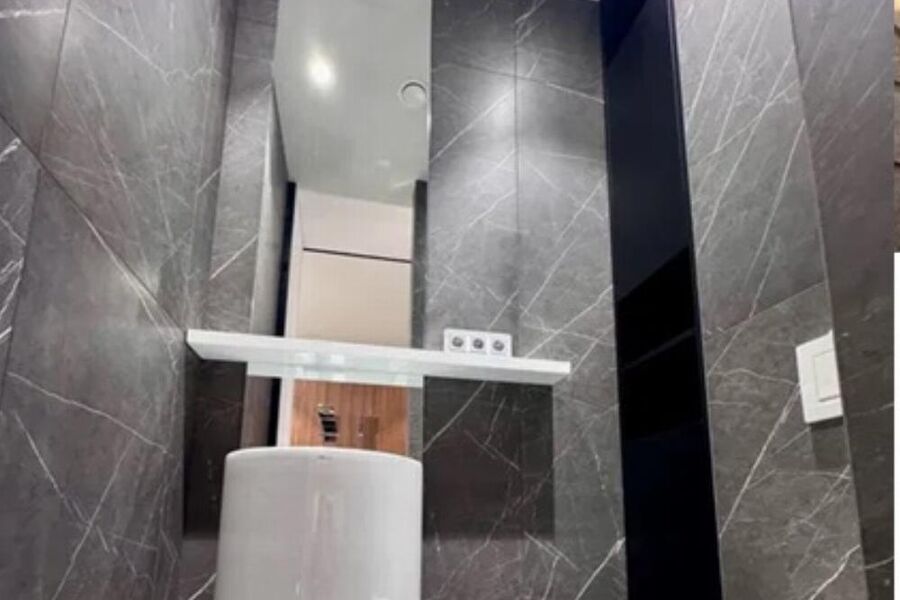 Продаж квартири Харків, Павлове Поле, 200м²