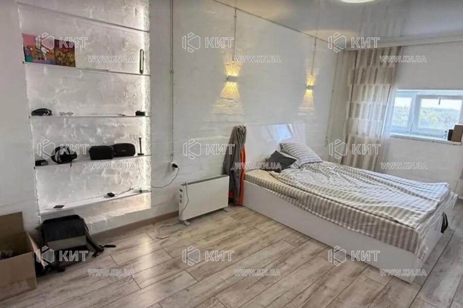 Продаж квартири Харків, ХТЗ, Рогань, 40м²