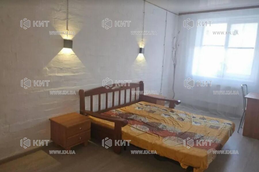 Продаж квартири Харків, ХТЗ, Рогань, 40м²