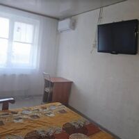 Продаж квартири Харків, ХТЗ, Рогань, 40м²