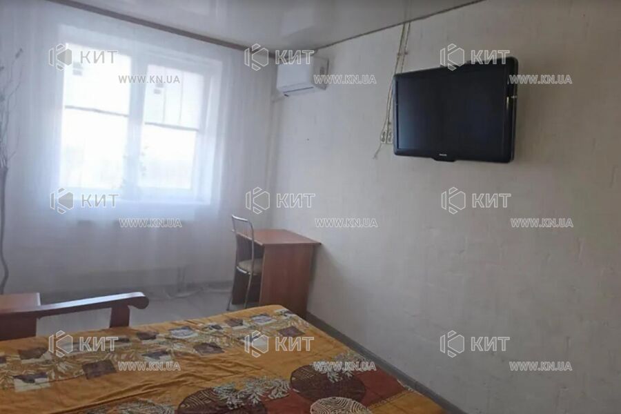 Продаж квартири Харків, ХТЗ, Рогань, 40м²