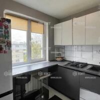 Продаж квартири Харків, ХТЗ, Рогань, 44.8м²