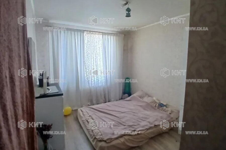 Продаж квартири Харків, ХТЗ, Рогань, 63.1м²