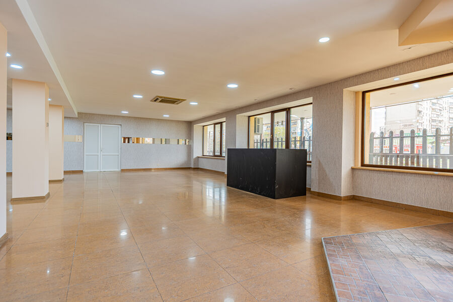 Продаж офісу Харків, Московський, 450м²