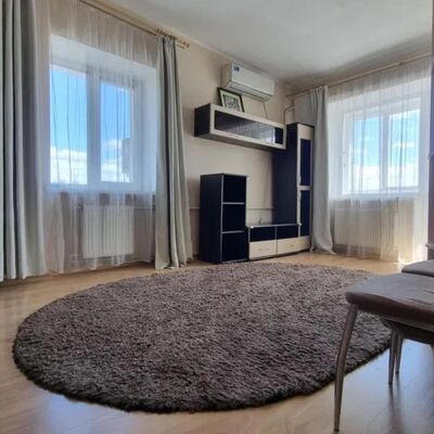 Продажа 	 Харьков,  Героев Харькова (Московский) пр.   232А