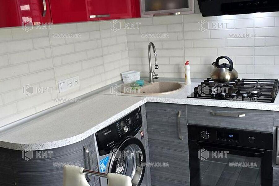 Продаж квартири Харків, ХТЗ, Рогань, 64.3м²