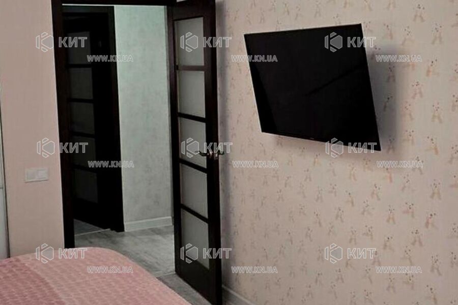 Продаж квартири Харків, ХТЗ, Рогань, 64.3м²